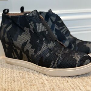Paolo Black Blue and Gray Camouflage Wedge Shoes